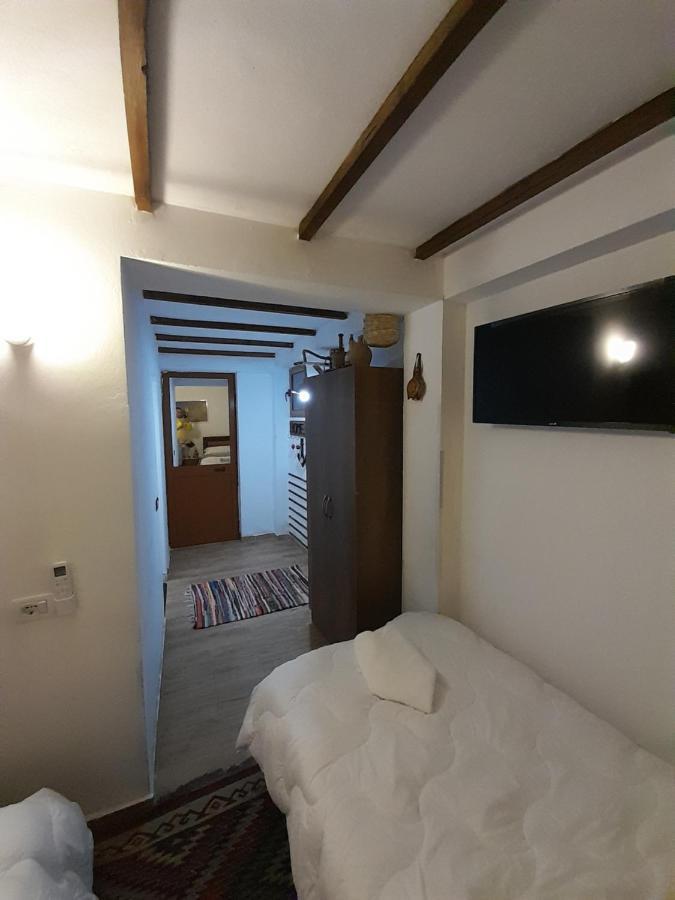 Guest House Maria - Berat Castle Екстериор снимка